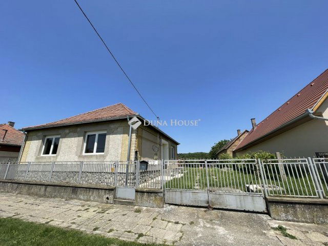 Eladó családi ház, Kurdon 17.5 M Ft, 4 szobás