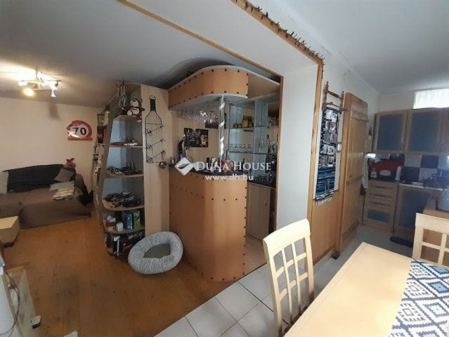 Eladó családi ház, Békéscsabán 37.5 M Ft, 6 szobás