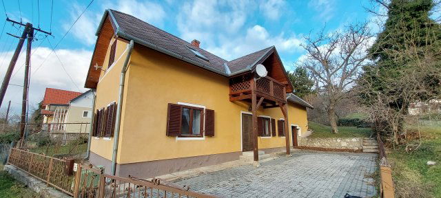 Eladó családi ház, Gyenesdiáson 79 M Ft, 5 szobás