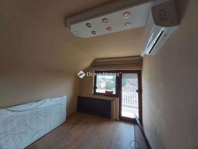 Eladó családi ház, Nagykőrösön 69.9 M Ft, 6 szobás