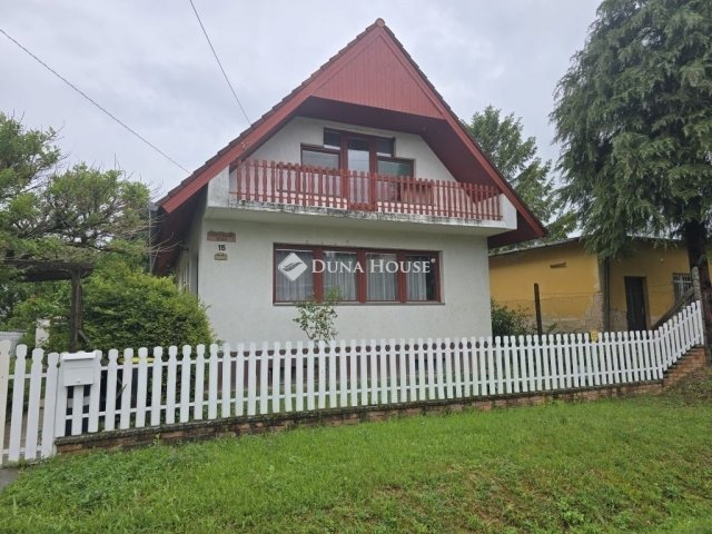 Eladó családi ház, Hosszúhetényen 89.5 M Ft, 5 szobás