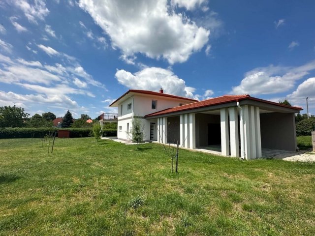 Eladó családi ház, Cserszegtomajon 167 M Ft, 4 szobás