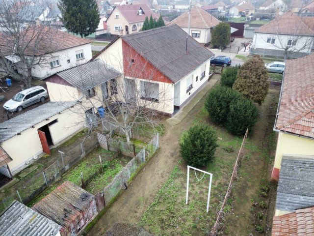 Eladó családi ház, Hevesen 23.5 M Ft, 3 szobás