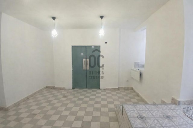 Eladó téglalakás, Budapesten, VIII. kerületben 49.9 M Ft