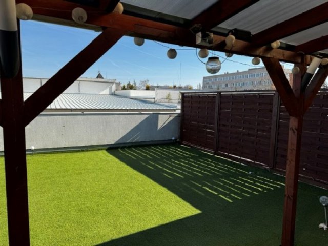 Eladó téglalakás, Törökszentmiklóson 65 M Ft, 2 szobás