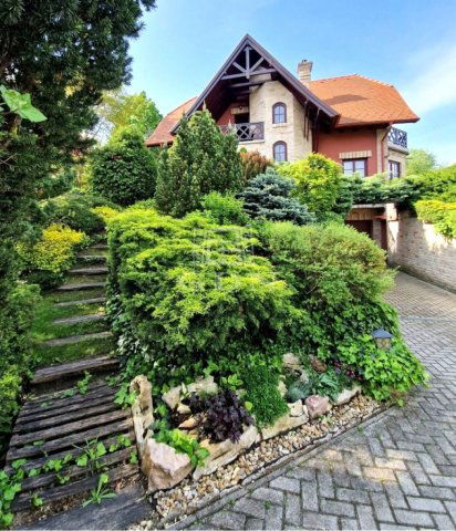 Eladó családi ház, Budaörsön 328 M Ft, 5 szobás