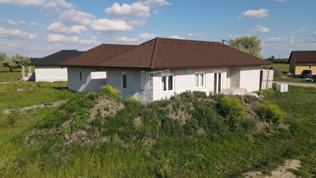 Eladó ikerház, Iszkaszentgyörgyön 79.9 M Ft, 4 szobás
