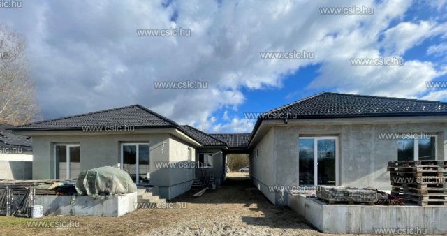 Eladó ikerház, Erdőkertesen 104.9 M Ft, 5 szobás