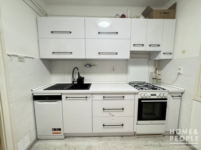 Eladó téglalakás, Hódmezővásárhelyen 31 M Ft, 1+1 szobás