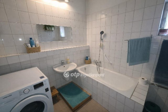 Eladó családi ház, Ócsán 79.9 M Ft, 3 szobás