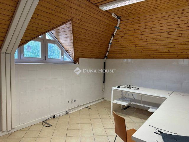 Eladó üzlethelyiség, Kerepesen 150 M Ft / költözzbe.hu