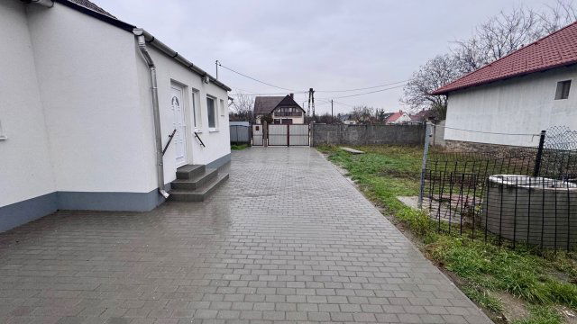 Kiadó családi ház, albérlet, Székesfehérvárott, Gödör utcában