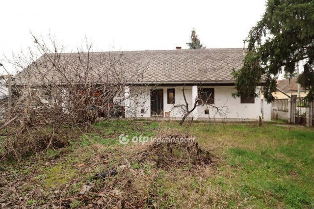 Eladó családi ház, Taksonyon 49.4 M Ft, 2 szobás