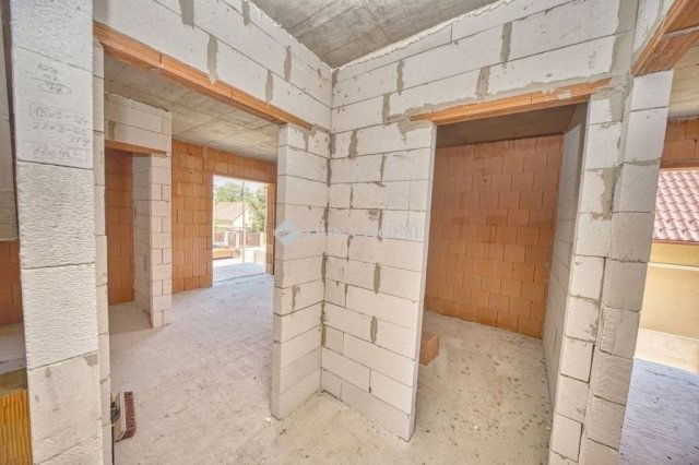 Eladó ikerház, Budapesten, XVIII. kerületben 139.5 M Ft, 6 szobás