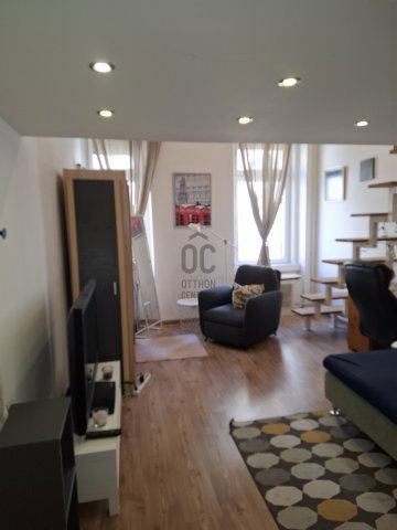 Eladó téglalakás, Budapesten, VIII. kerületben, Auróra utcában