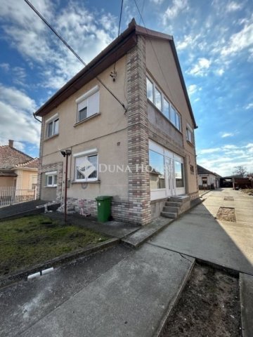 Eladó családi ház, Újhartyánon 99.9 M Ft, 7 szobás