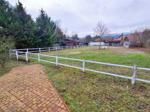 Eladó nyaraló, Pomázon 135 M Ft, 6 szobás / költözzbe.hu