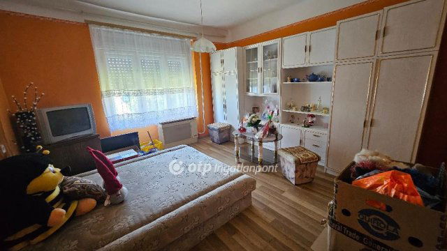 Eladó családi ház, Zaránkán 20.8 M Ft, 5 szobás