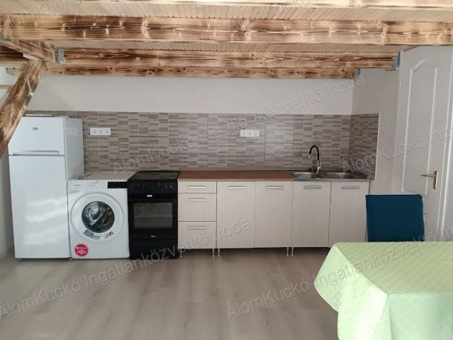 Kiadó téglalakás, albérlet, Kaposváron 115 E Ft / hó