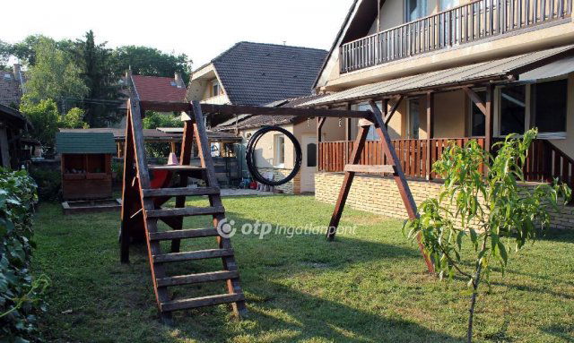 Eladó ikerház, Gödön 139 M Ft, 5 szobás / költözzbe.hu