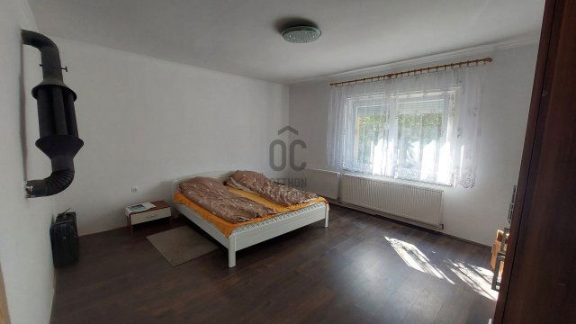 Eladó családi ház, Mendén 69.5 M Ft, 4 szobás