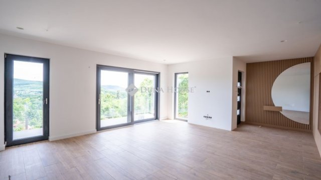 Eladó ikerház, Budapesten, II. kerületben 329.9 M Ft, 4 szobás