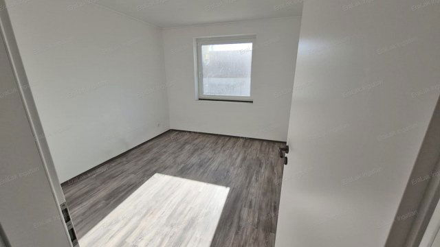 Eladó családi ház, Bőnyön 67.8 M Ft, 1+3 szobás