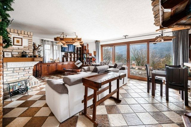 Eladó családi ház, Biatorbágyon 185 M Ft, 4 szobás