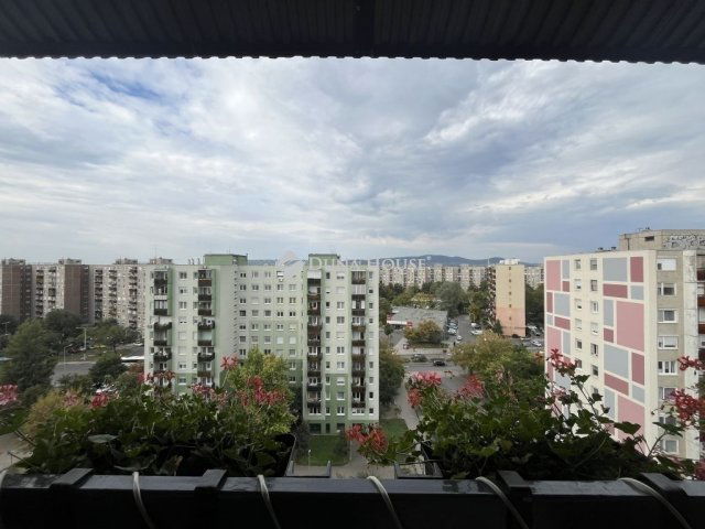 Eladó panellakás, Budapesten, IV. kerületben 73.9 M Ft, 2 szobás