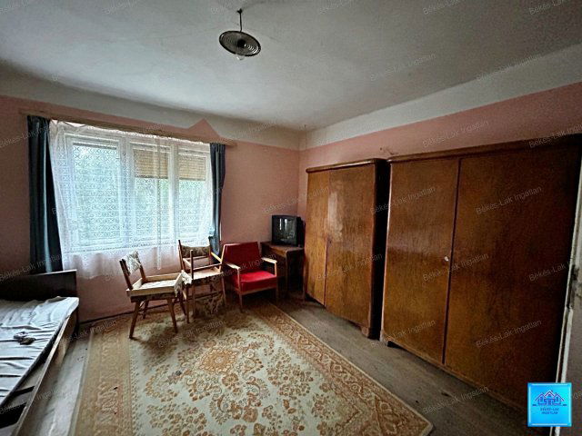 Eladó családi ház, Békésen 12.5 M Ft, 2 szobás