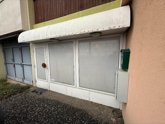 Eladó üzlethelyiség, Szentendrén 39.9 M Ft