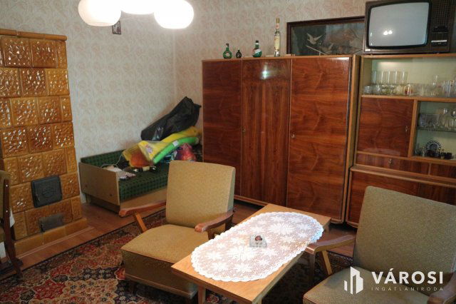 Eladó családi ház, Iváncon 19.99 M Ft, 3 szobás