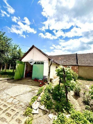 Eladó családi ház, Tamásiban 23 M Ft, 3 szobás