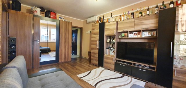Eladó panellakás, Debrecenben, Ibolya utcában 62.9 M Ft