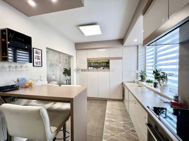 Eladó családi ház, Nyíregyházán 199.9 M Ft, 6 szobás