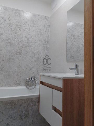 Eladó panellakás, Pécsett 54.9 M Ft, 2 szobás