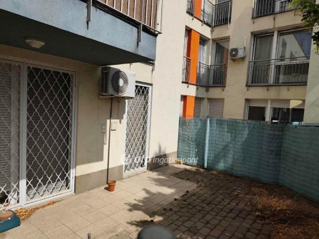 Kiadó téglalakás, albérlet, Budapesten, XX. kerületben