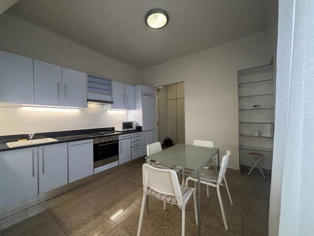 Kiadó téglalakás, albérlet, V. kerületben, Petőfi téren