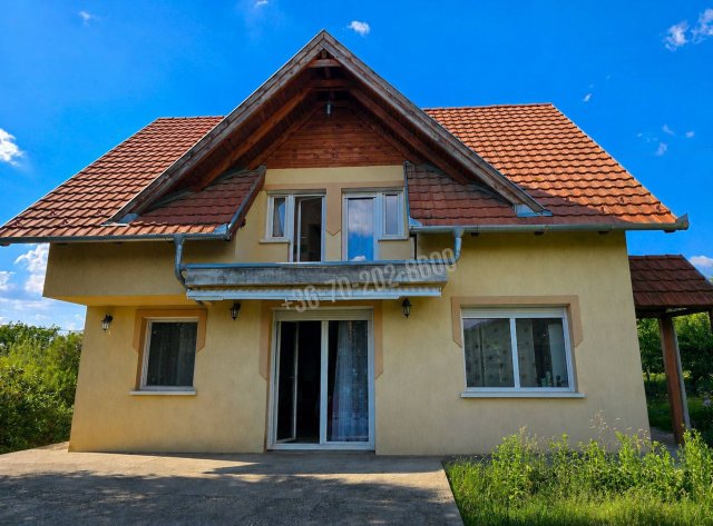 Eladó családi ház, Budakeszin 99.9 M Ft, 4 szobás
