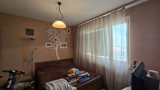 Eladó panellakás, Dunaújvárosban, Lajos Király körúton 27 M Ft