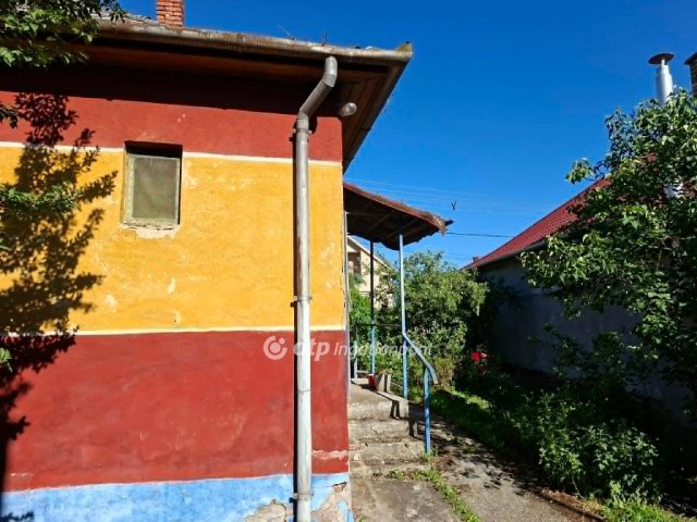 Eladó családi ház, Vámospércsen 38 M Ft, 2 szobás