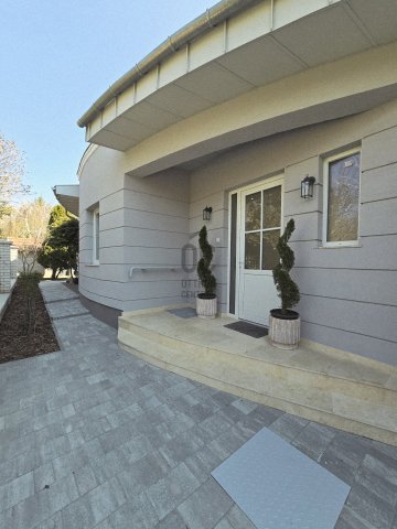 Eladó családi ház, Budakeszin, Villám Miklós utcában 279 M Ft