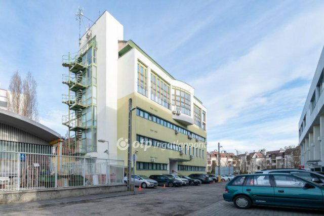 Kiadó üzlethelyiség, Budapesten, II. kerületben 635 E Ft / hó
