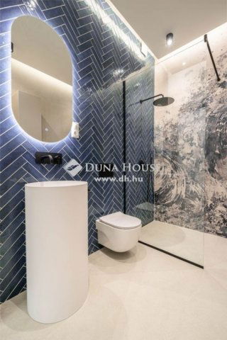 Eladó téglalakás, Budapesten, II. kerületben 164 M Ft, 2 szobás