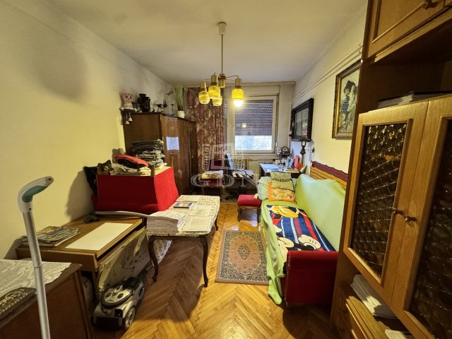 Eladó téglalakás, Baján 59.9 M Ft, 4 szobás