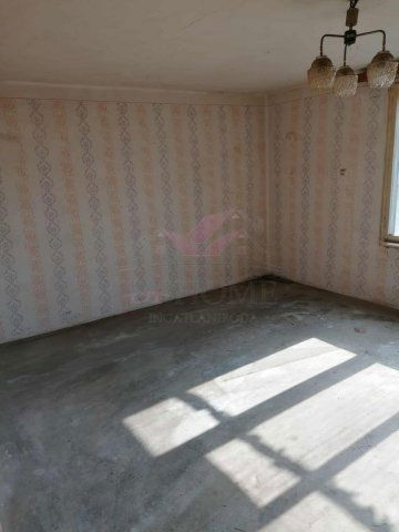 Eladó családi ház, Hajdúsámsonon 32.5 M Ft, 1 szobás