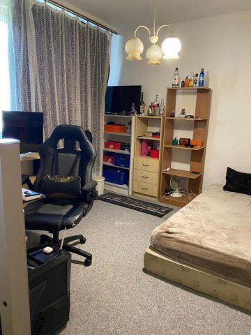 Eladó panellakás, Algyőn 49 M Ft, 2 szobás