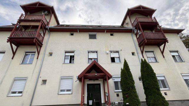 Eladó téglalakás, Sármelléken 43.999 M Ft, 3 szobás