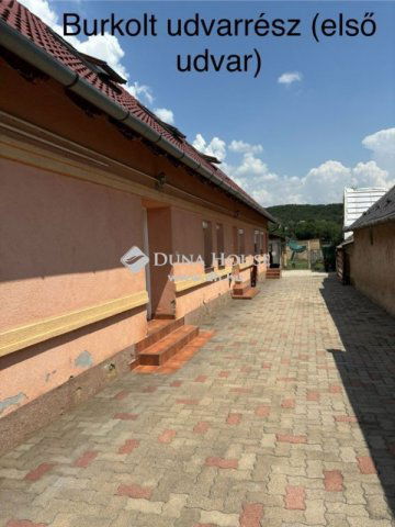Eladó családi ház, Cserkúton 63 M Ft, 6 szobás