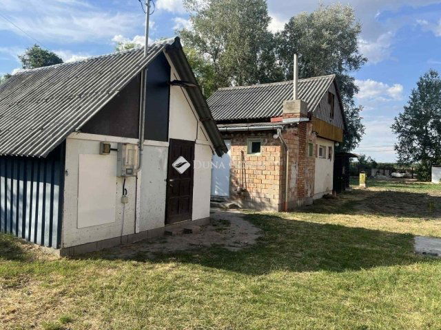 Eladó családi ház, Sülysápon 27.9 M Ft, 1 szobás